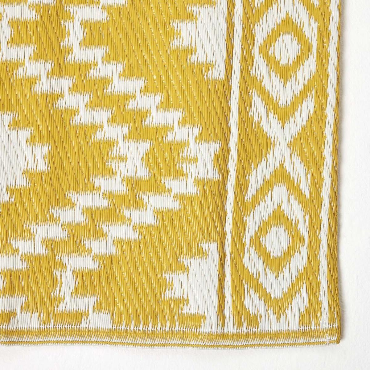 Homescapes Anna Aztec Yellow and White Outdoor Rug - Yellow / 180cm – image 2