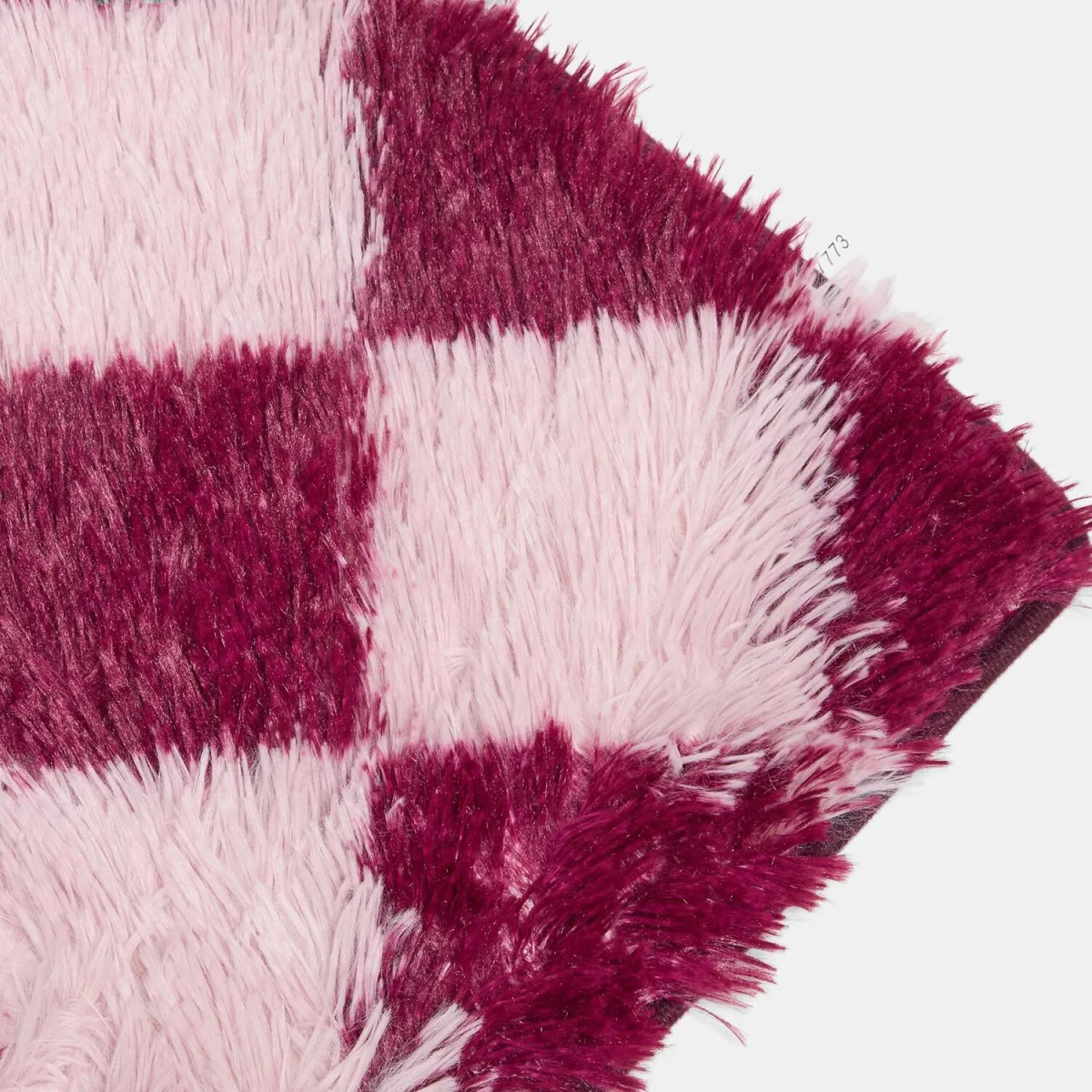 OHS Fluffy Diamond Print Rug - Burgundy / 120cm – image 2