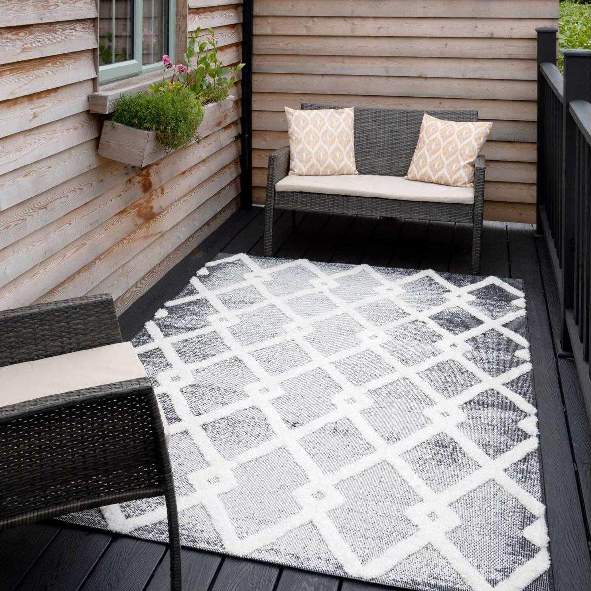 Charcoal Grey Diamond Trellis Textured Flatweave Indoor Outdoor Rug - Charcoal Grey / 150 x 80cm – image 1