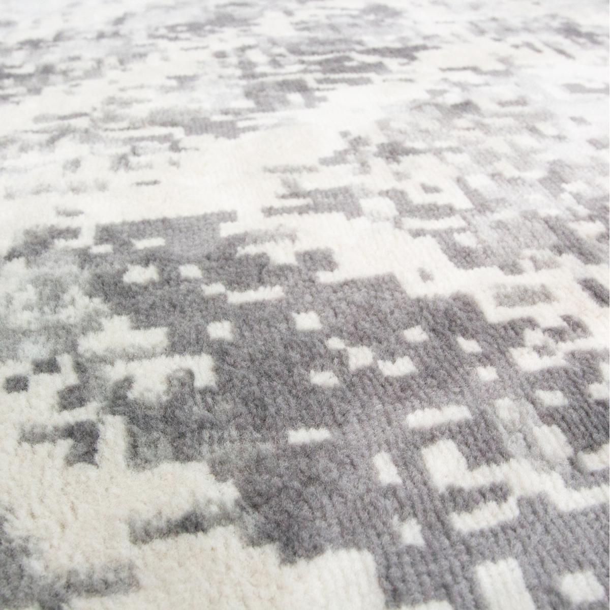 Silver Grey Distressed Abstract Geometric Living Area Rug - Grey / 170 x 120cm – image 4