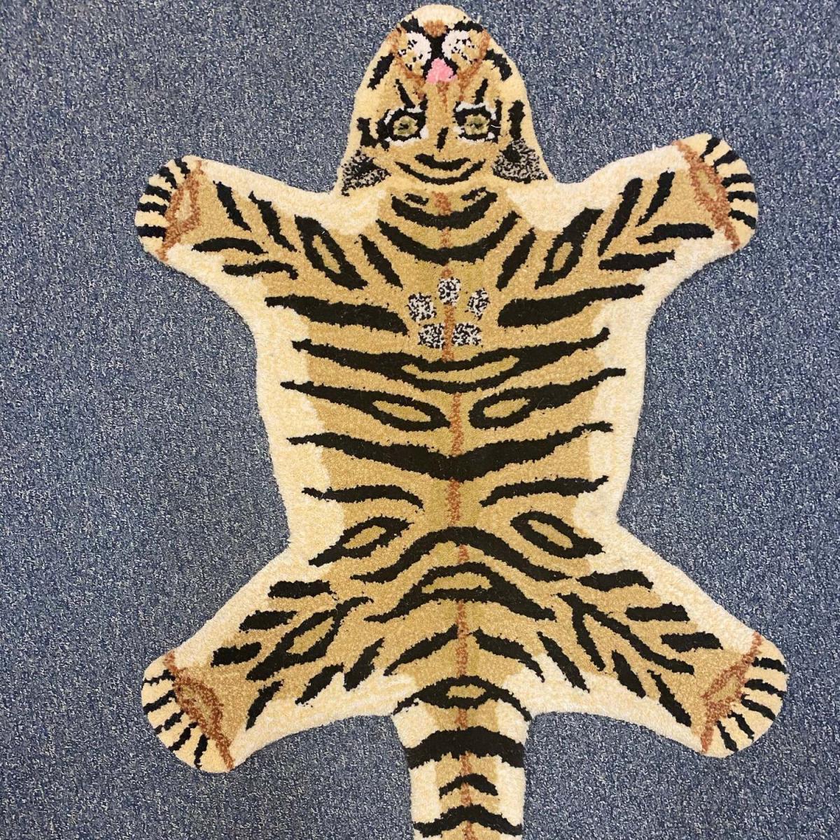 Tiger Rug Small - Brown – image 3