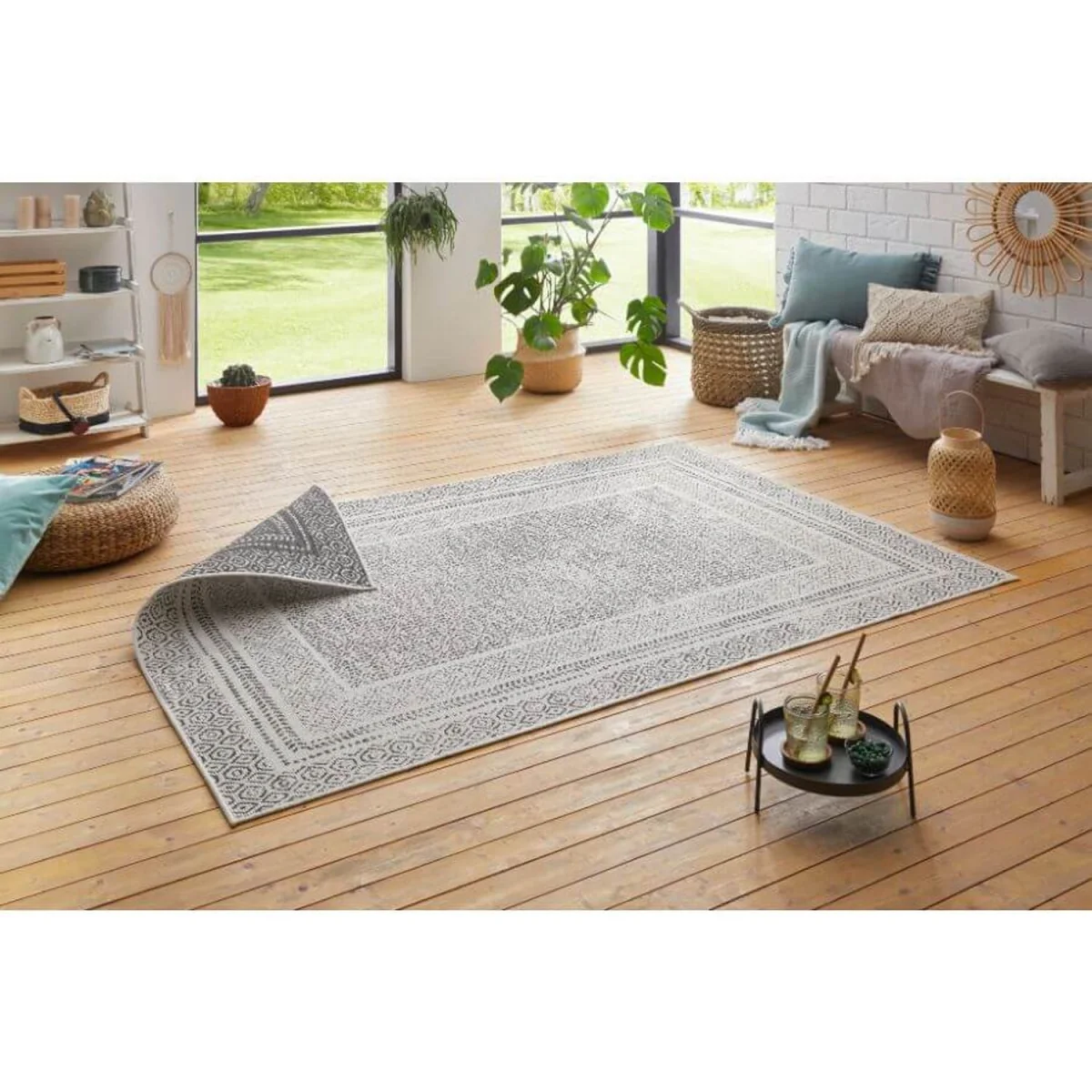 Reversible Flatweave Indoor & Outdoor Rug Green - Black – image 10