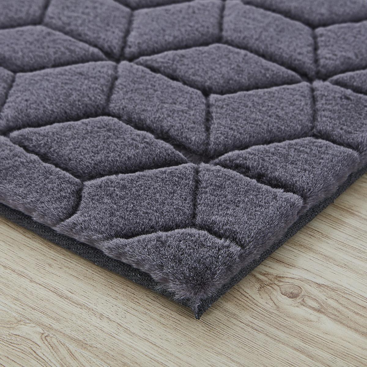 Geo Faux Rabbit Rug - Dark Grey / 200cm – image 3