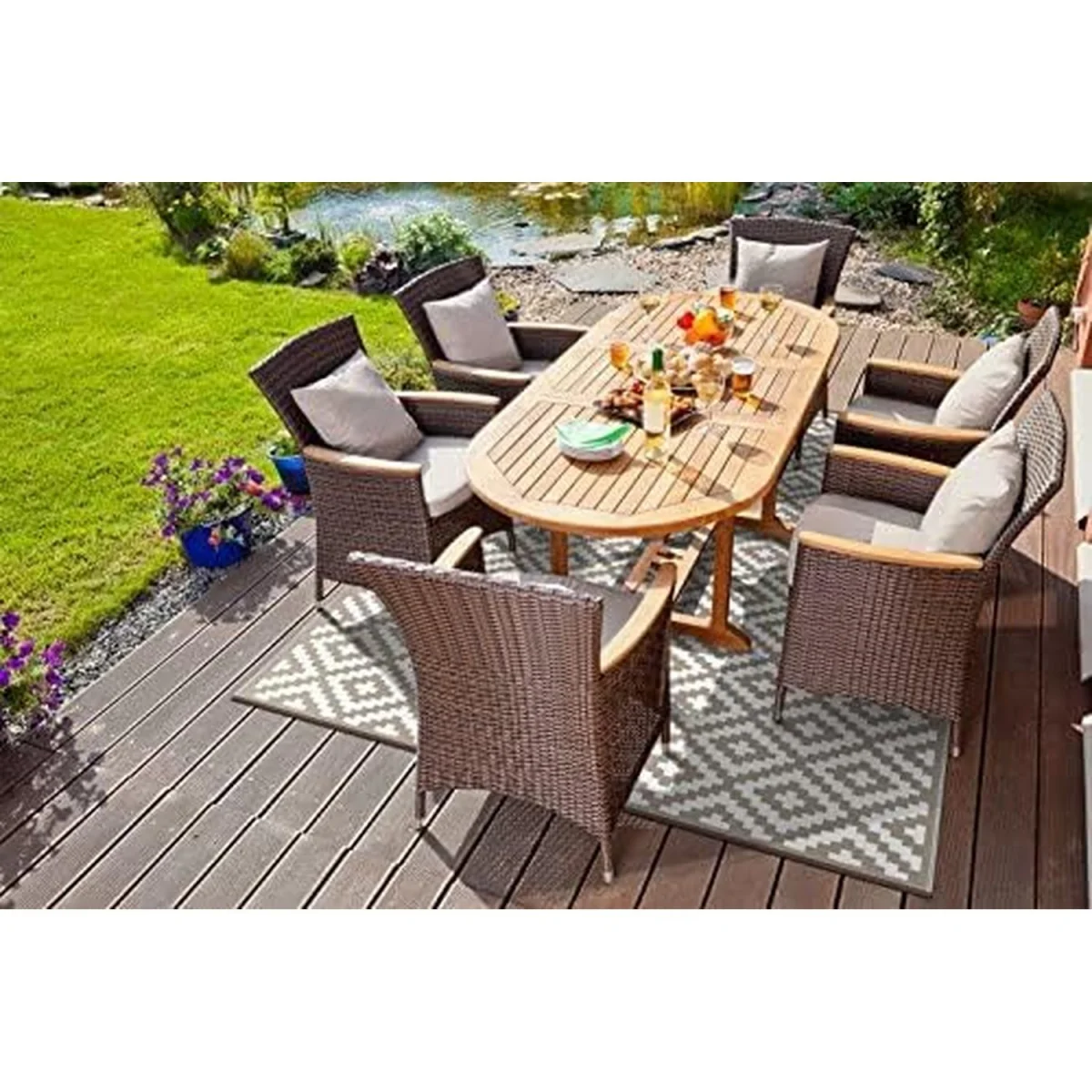 Taupe And White Geometric Outdoor Rug 270 X 360Cm Waterproof Patio Mat - Taupe – image 8