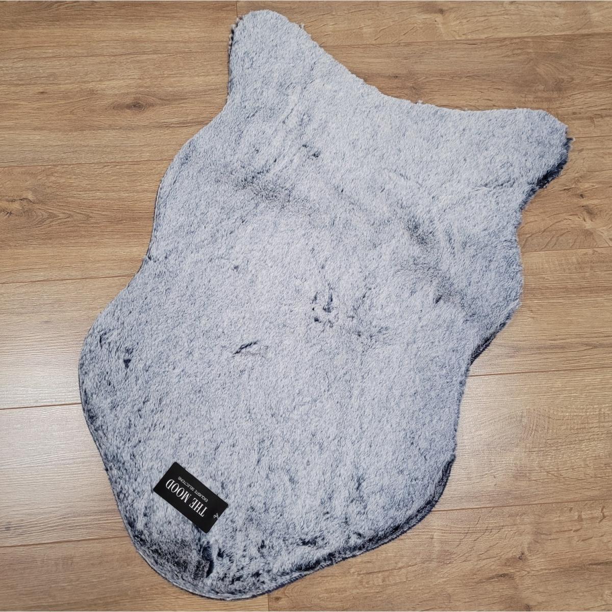 Faux Rabbit Fur Rug - Blush – image 4