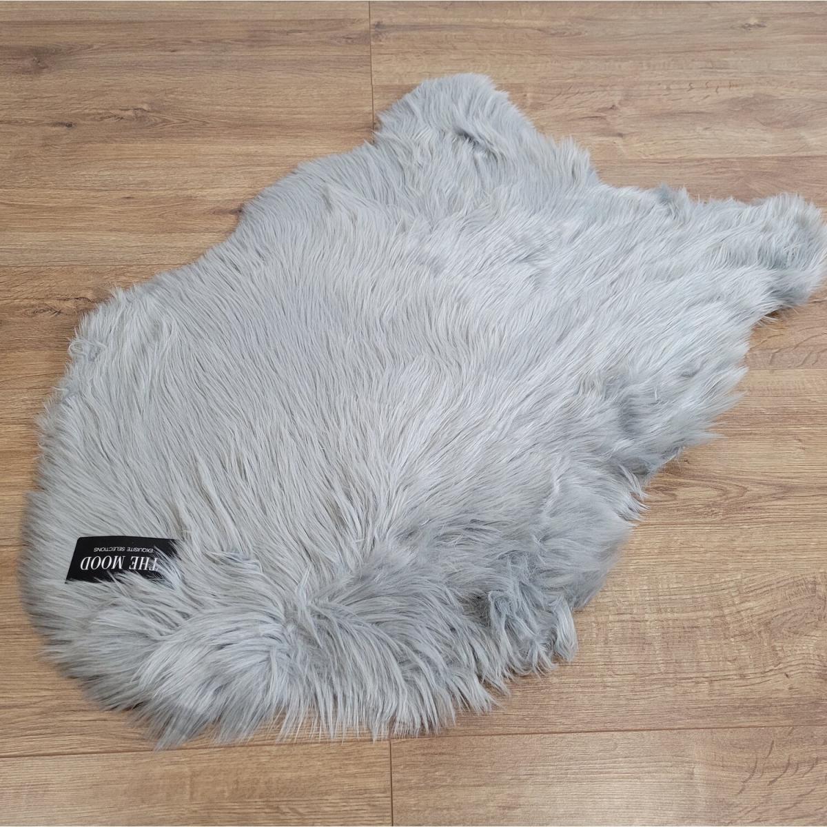 Faux Rabbit Fur Rug - Blush – image 8