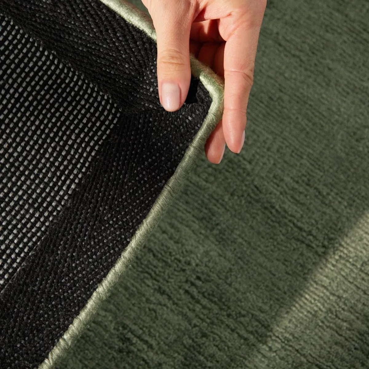 Hanse Home Vikosa Jane Viscose Plain Rug Green - Green / 150.0cm / 80.0cm – image 4