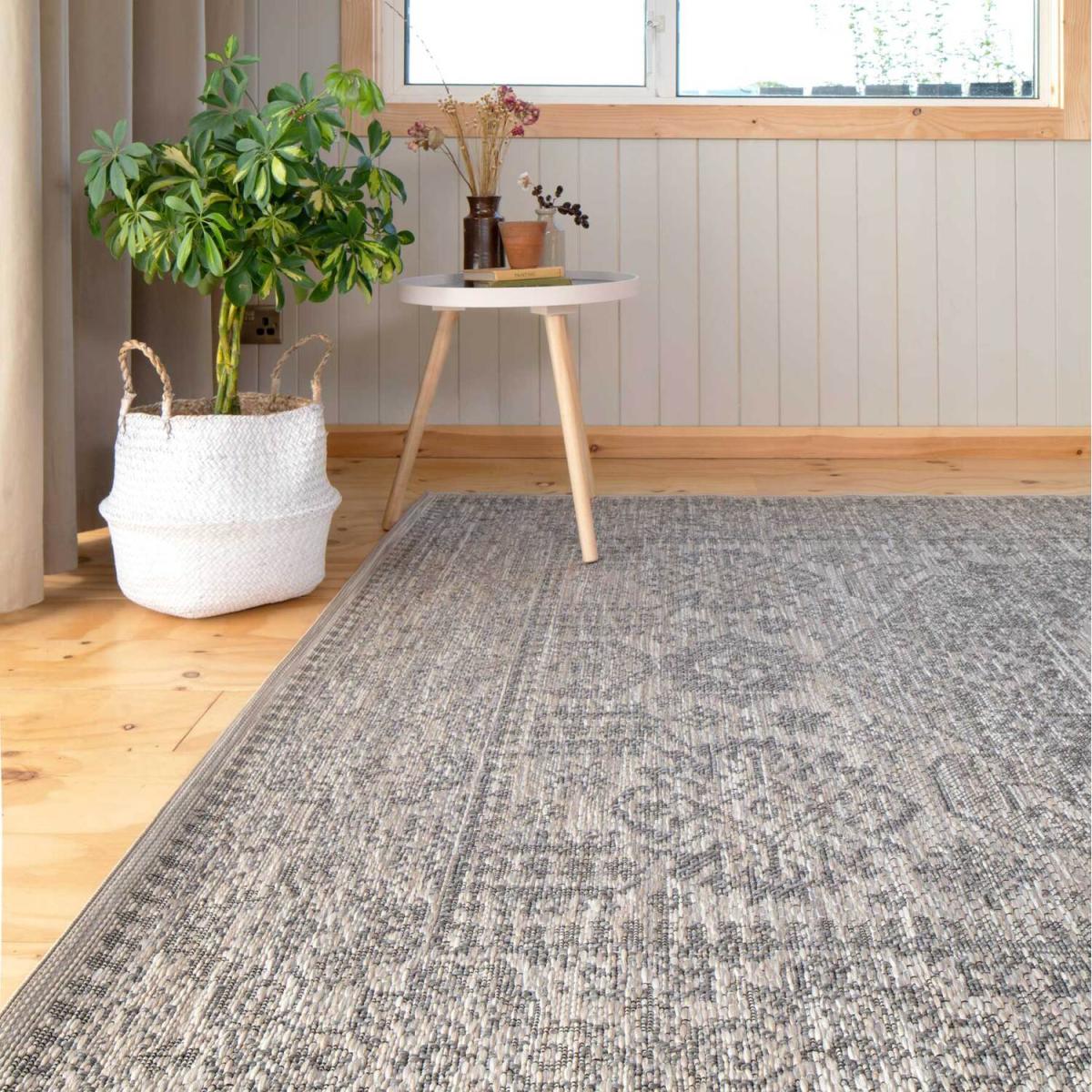 Greige Traditional Medallion Textured Flatweave Indoor Outdoor Weatherproof Rug - Deep Grey / 150 x 80cm – image 4