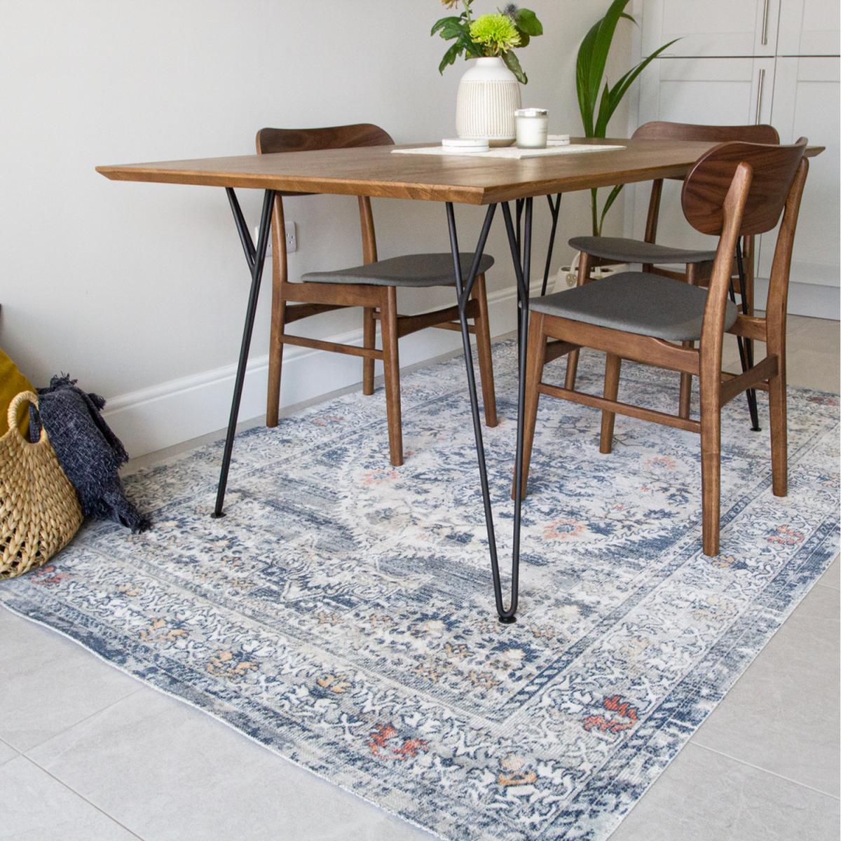 Navy Blue Traditional Bordered Zero Pile Distressed Rug - Navy Blue / 150 x 80cm – image 5