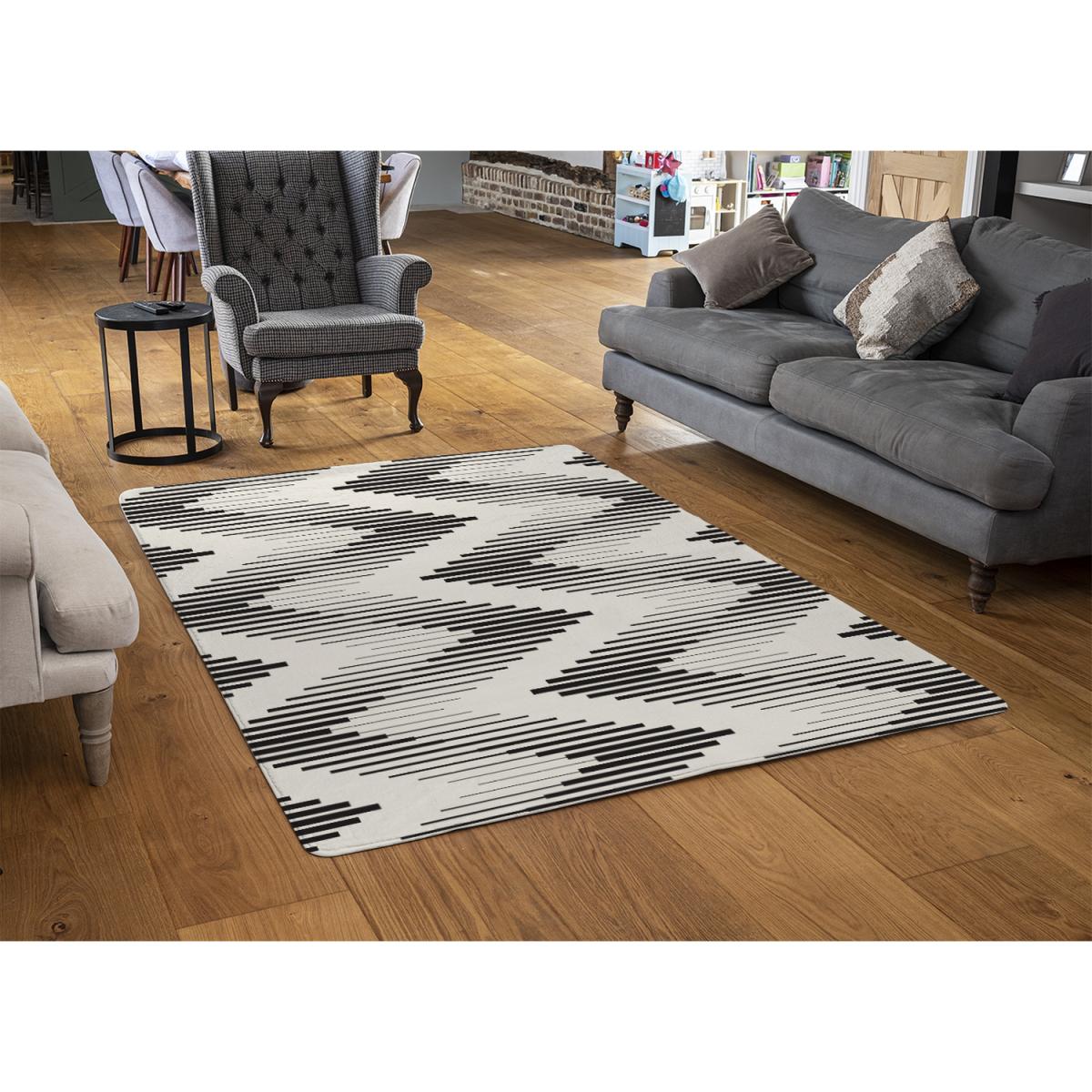 Geometric Zig Zag Rug - Black / 230cm – image 3