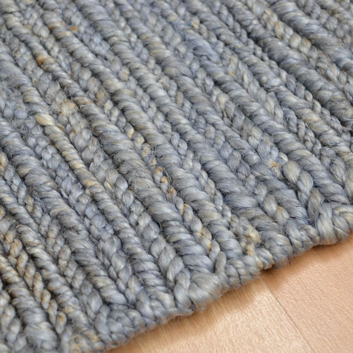 Jute Soumak Rugs in Silver – image 3