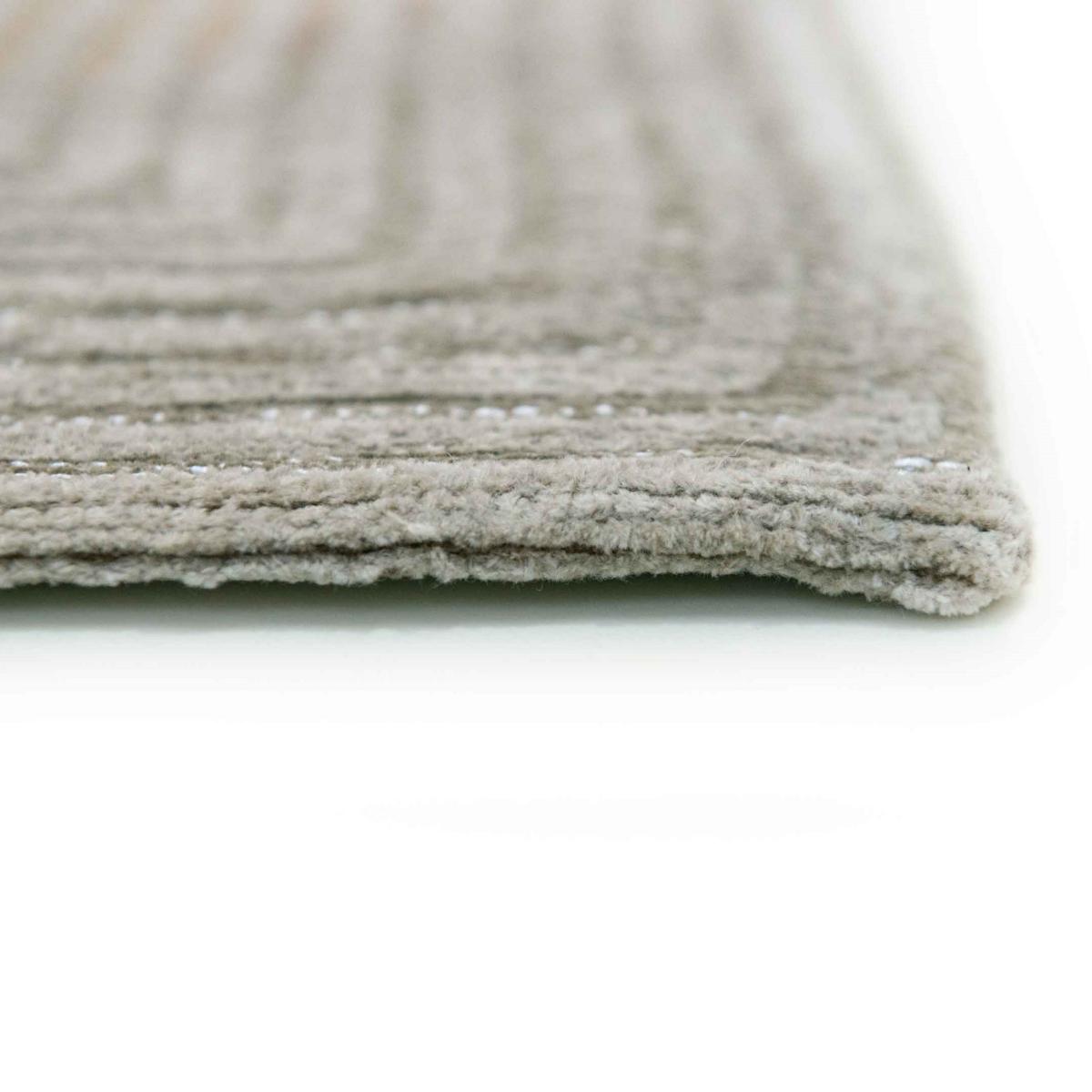 Louis De Poortere Meditation Coral Rug 9229 in Shell Beige 240x340cm – image 4