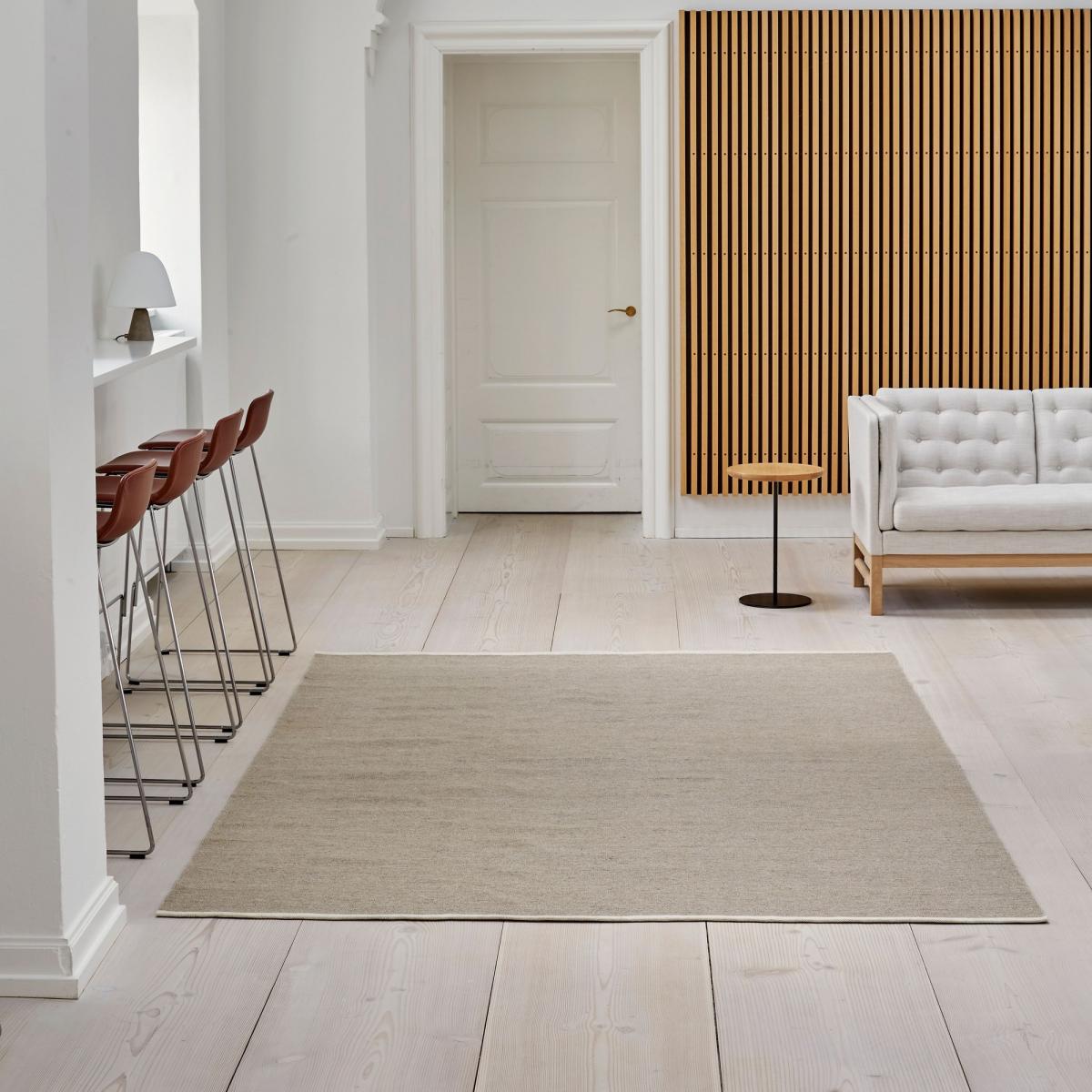 Escape Kelim Rugs in Grey by Muscat 250x300cm – image 1