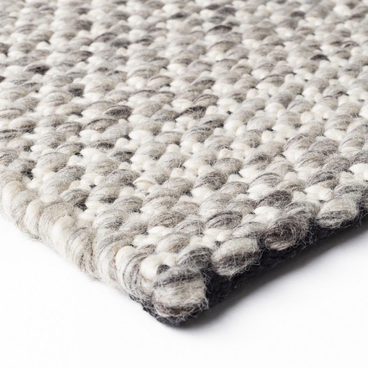Solid Rugs 243 001 900 by Ligne Pure – image 2