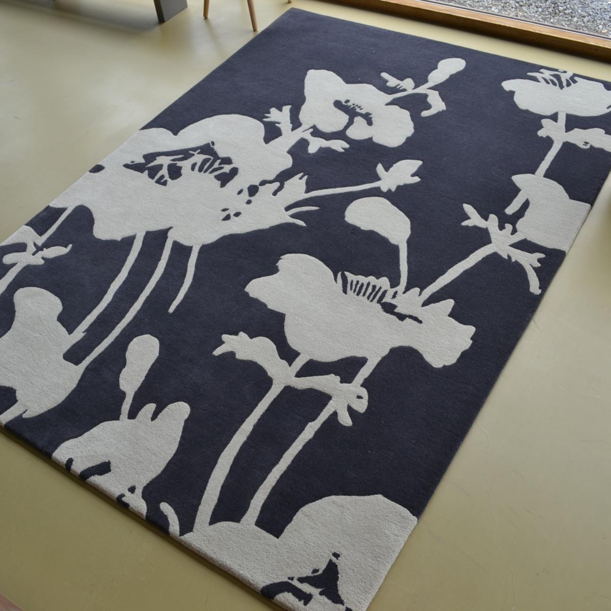 Floral 300 Rugs 039604 in Charcoal by Florence Broadhurst – image 2