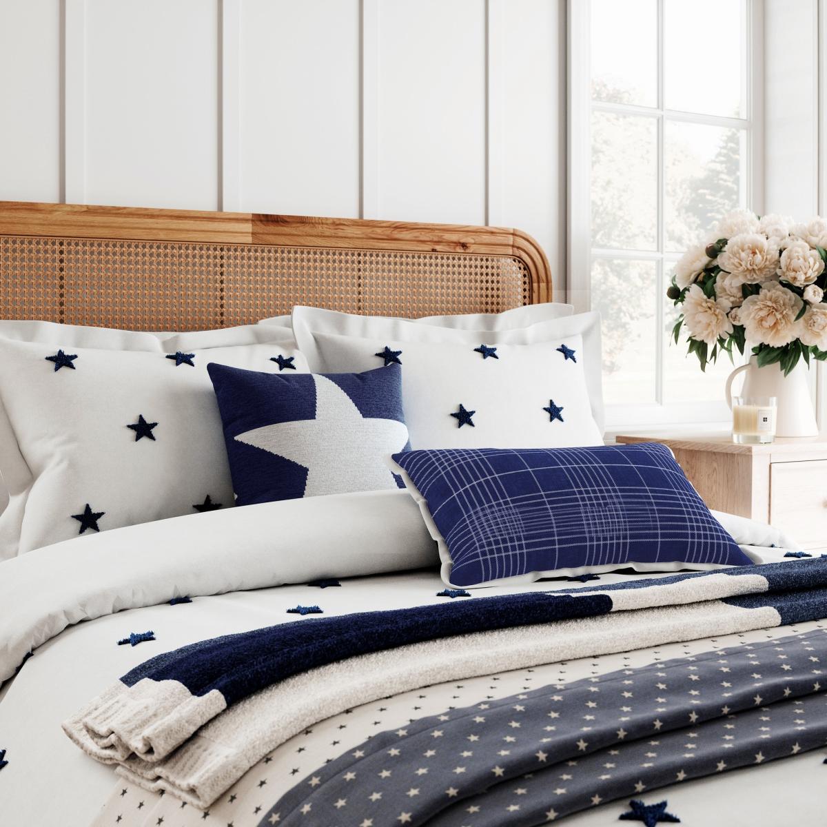 Long Island Star Bedding by Helena Springfield in Navy White 140x200cm – image 2