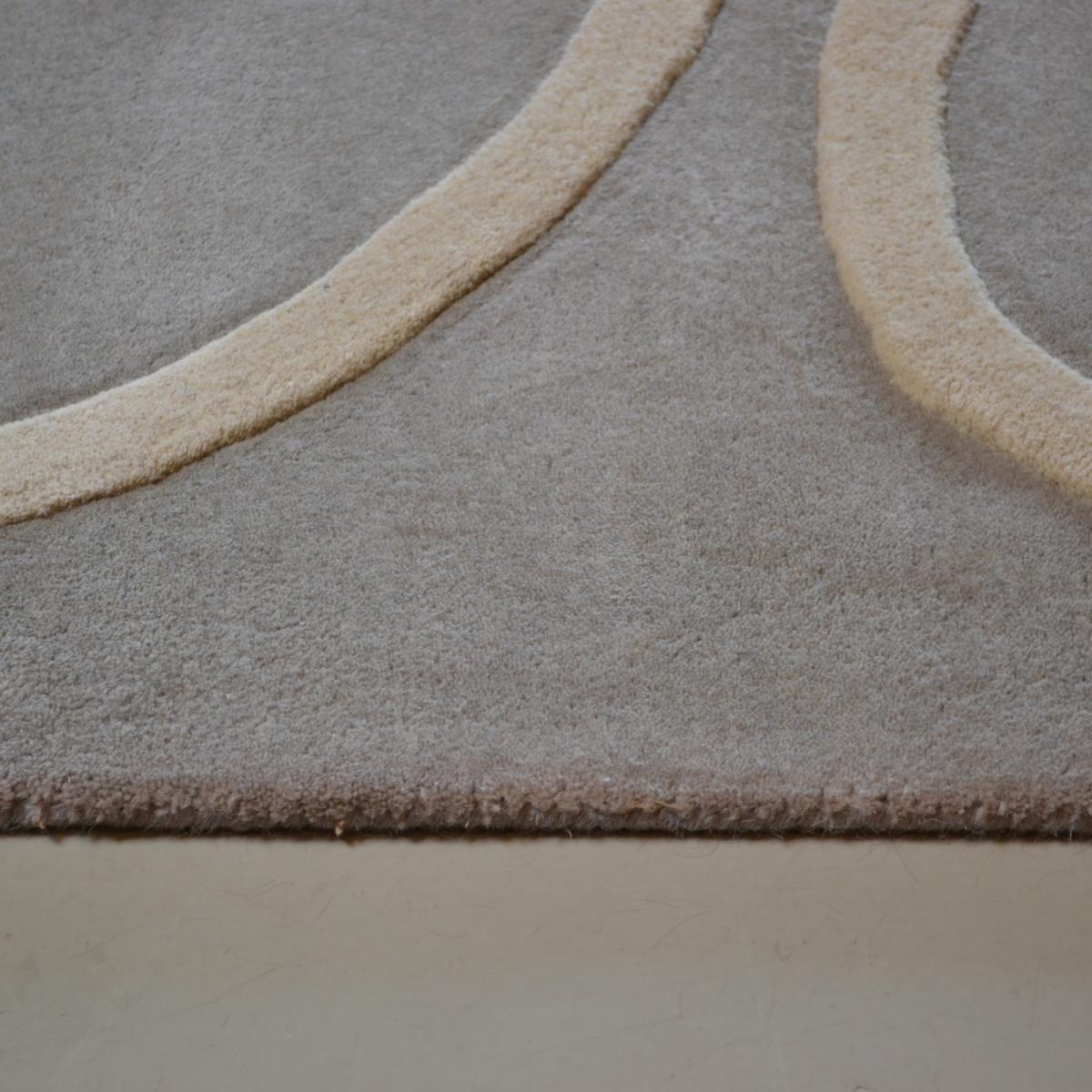 Giant Linear Stem Modern Wool Rugs 59404 in Grey by Orla Kiely 200x280cm – image 4