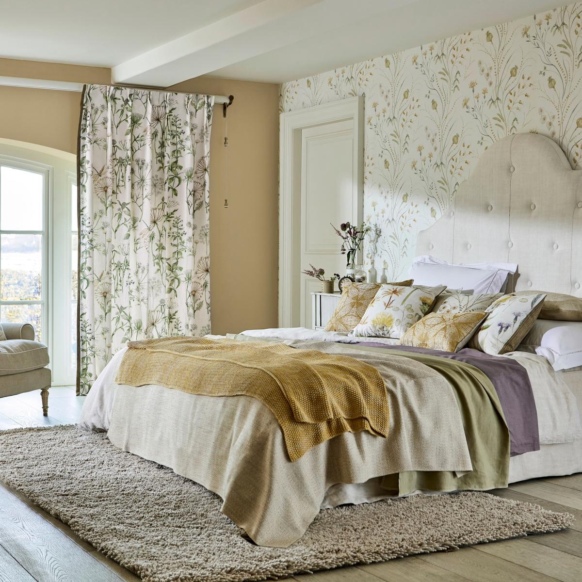 Summer Harvest Wallpaper 216497 by Sanderson in Silver Corn Roll – image 2