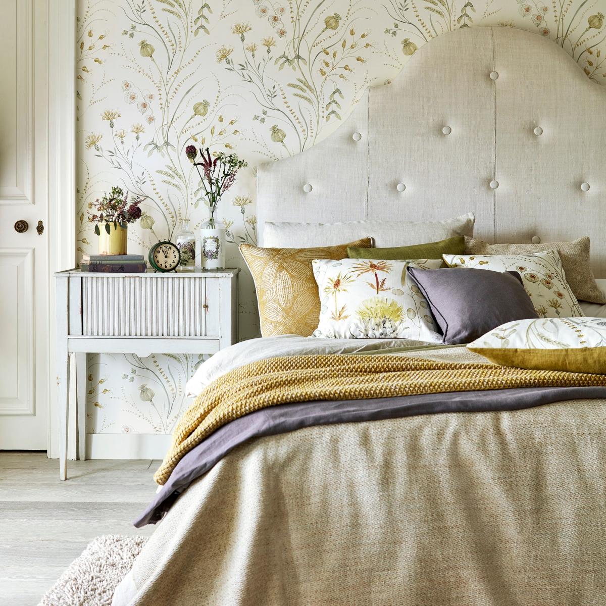 Summer Harvest Wallpaper 216497 by Sanderson in Silver Corn Roll – image 1