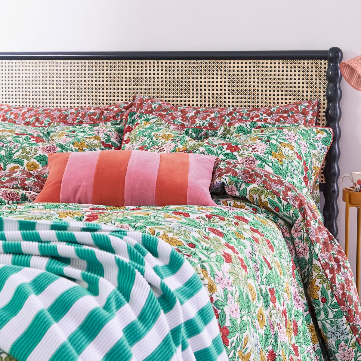 Rainbow Floral Cotton Bedding Duvet Cover and Pillowcase by Joules in Multi 140x200cm – image 1