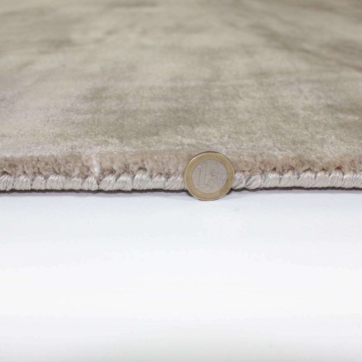 Cairo Rugs in Champagne from Luxmi 120x170cm – image 3
