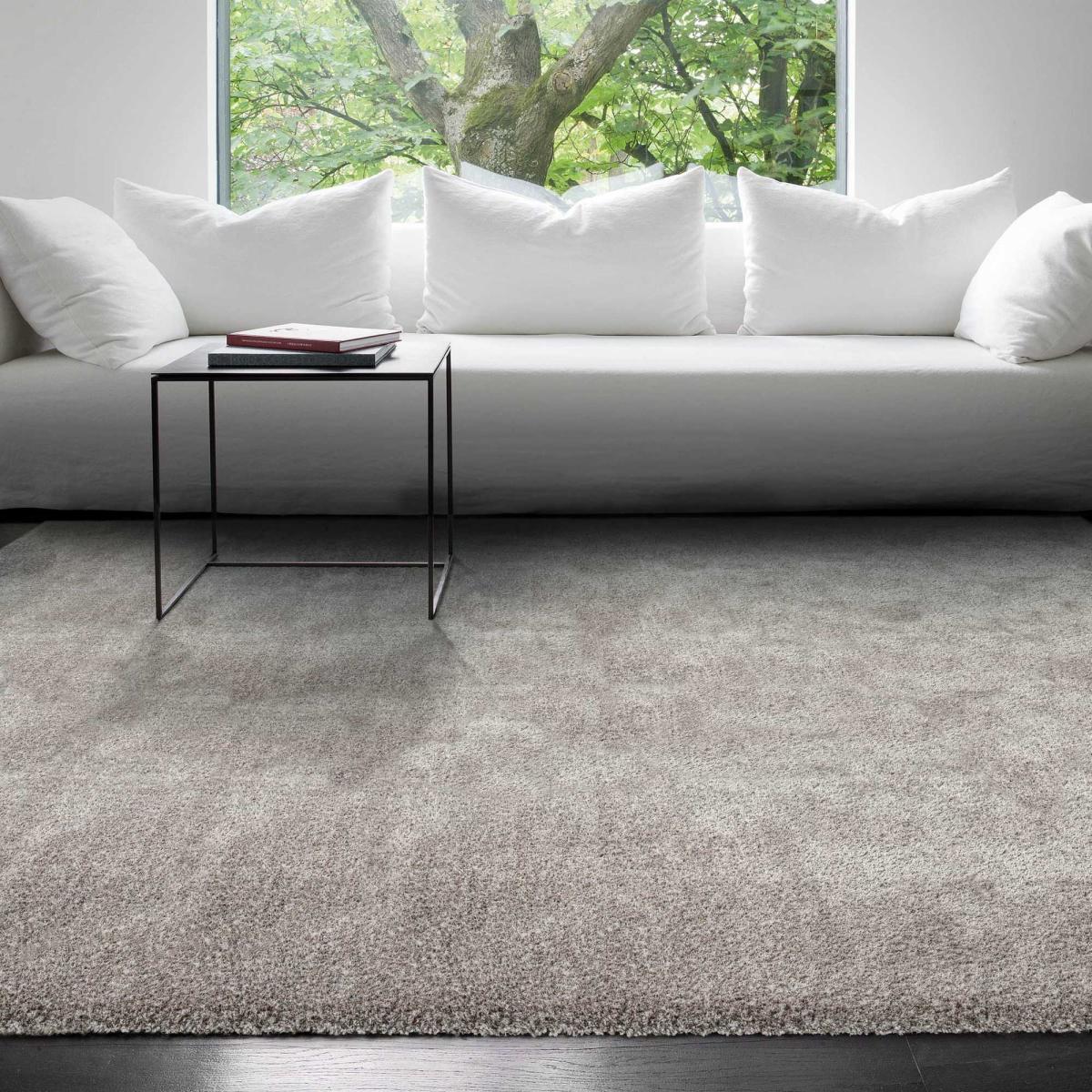 Galaxy Rugs in 45801 927 in Silver – image 1