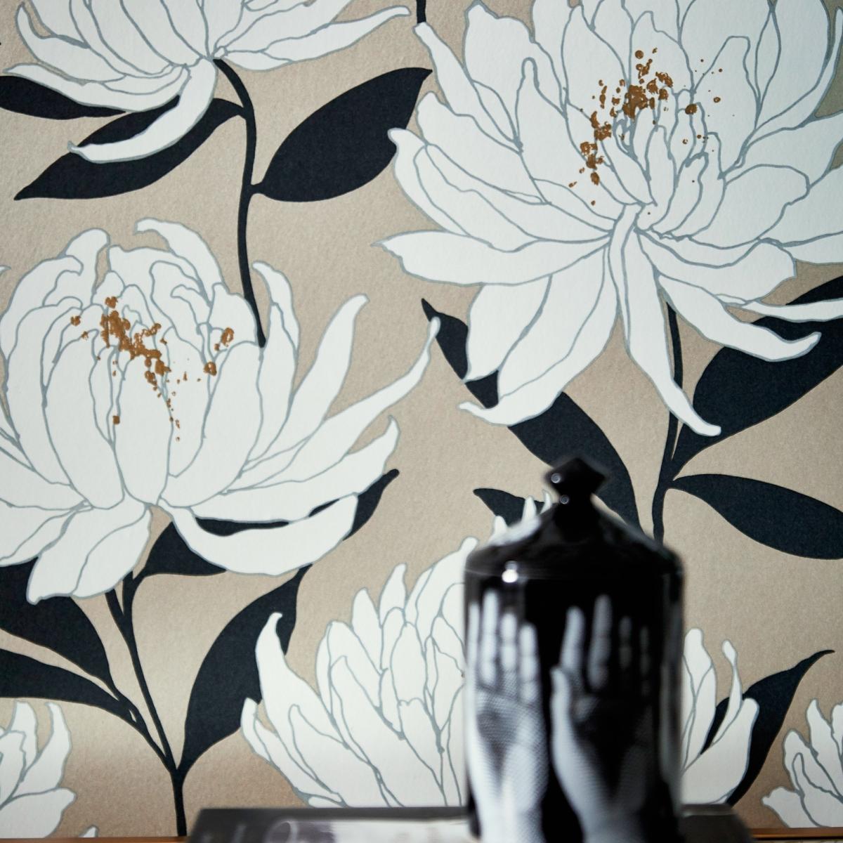 Sebal Wallpaper 112130 by Harlequin in Platinum Ebony Black Roll – image 2