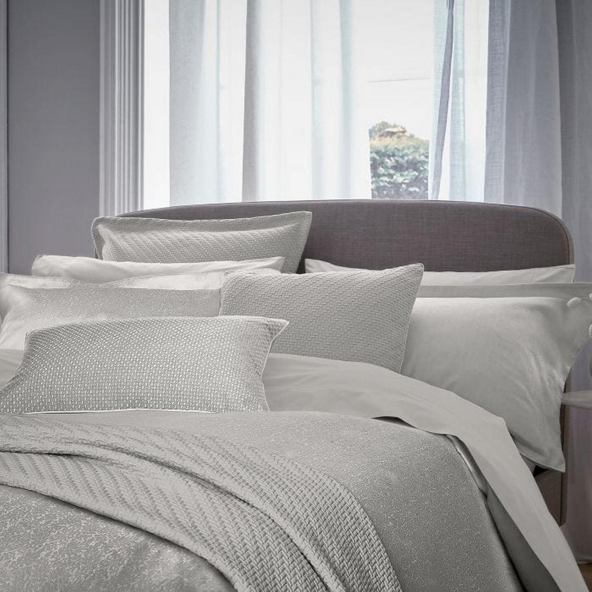 Tahra Paisley Damask Cotton Bedding in Silver Grey 220x230cm – image 2