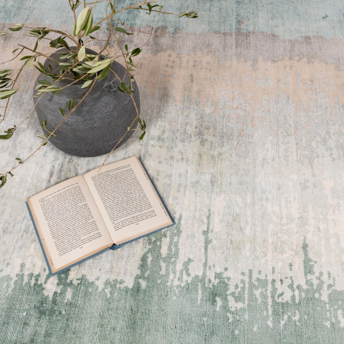 Juno Abstract Rugs in Verdant Green – image 2