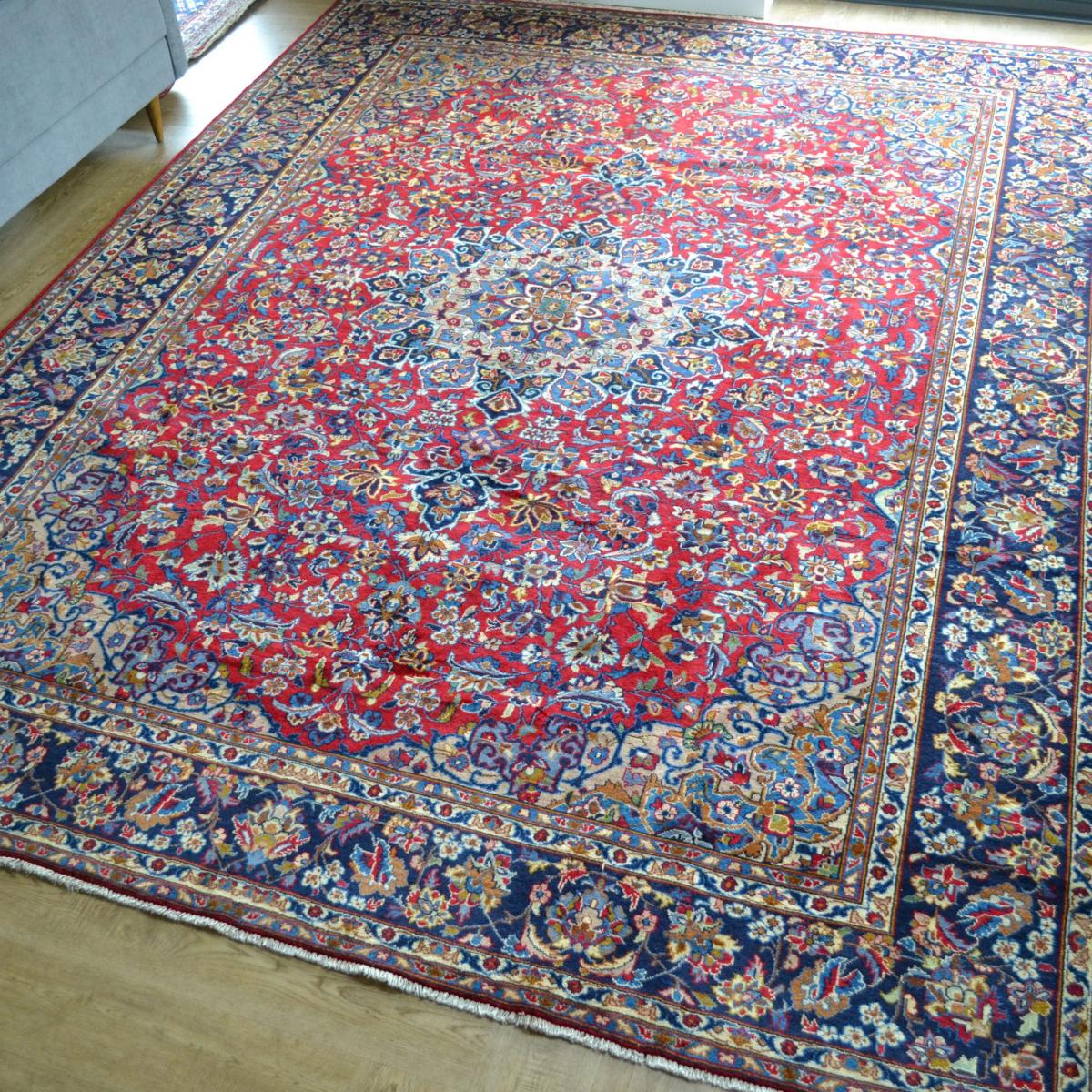 Maschhad 18088 Traditional Hand Knotted Wool Rug in Red 390x300cm – image 1