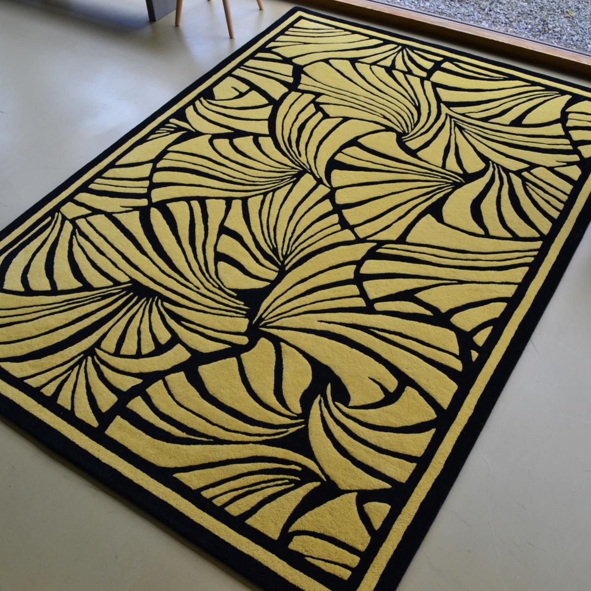 Japanese Fans Rugs 039305 in Gold by Florence Broadhurst 170x240cm – image 3