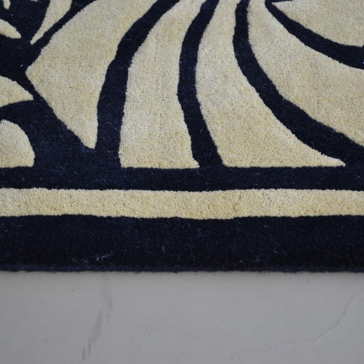 Japanese Fans Rugs 039305 in Gold by Florence Broadhurst 170x240cm – image 5