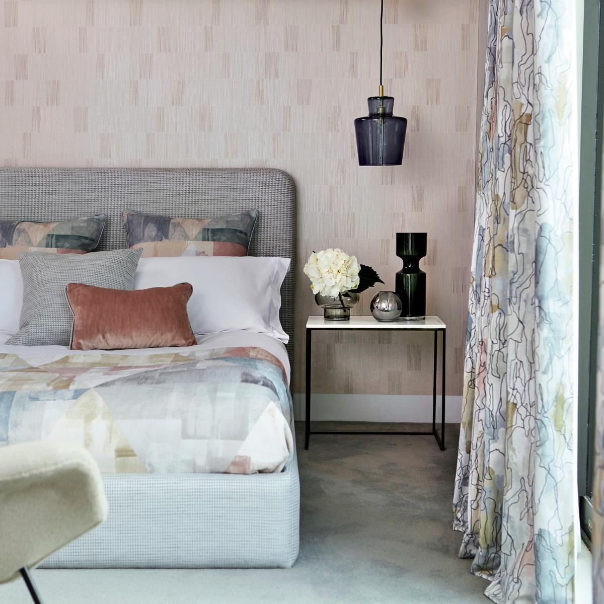 Echo Wallpaper 111681 by Harlequin in Slate Chalk White Roll – image 1