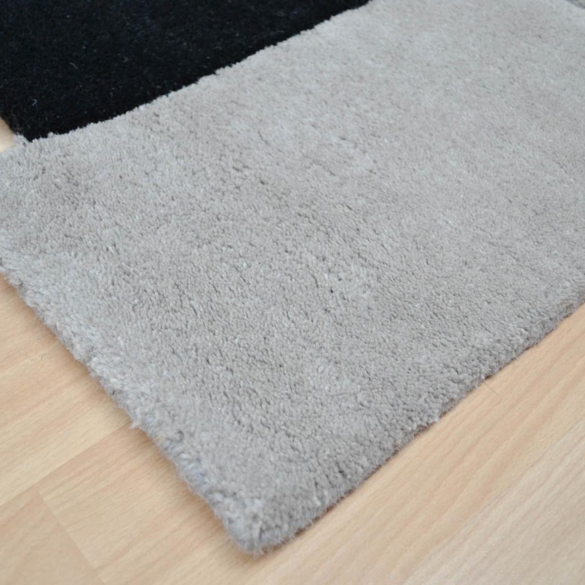 Abstract Collage Rugs in Black Grey – image 2