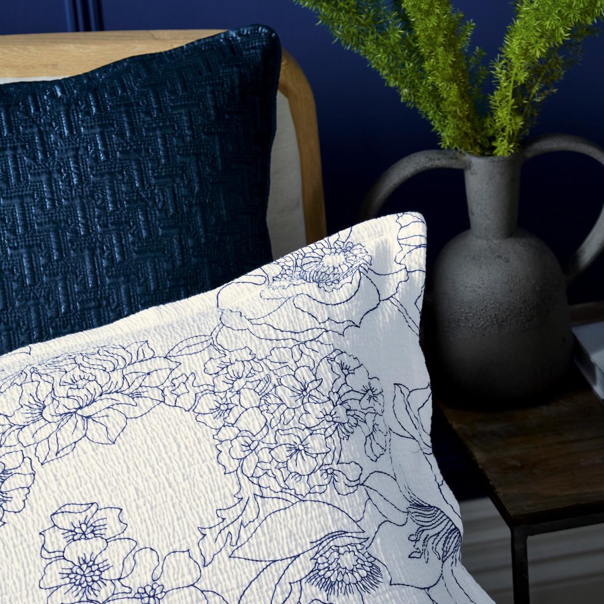 Linear Floral Bedding Duvet Cover and Pillowcase by Ted Baker in Blue 200x200cm – image 4