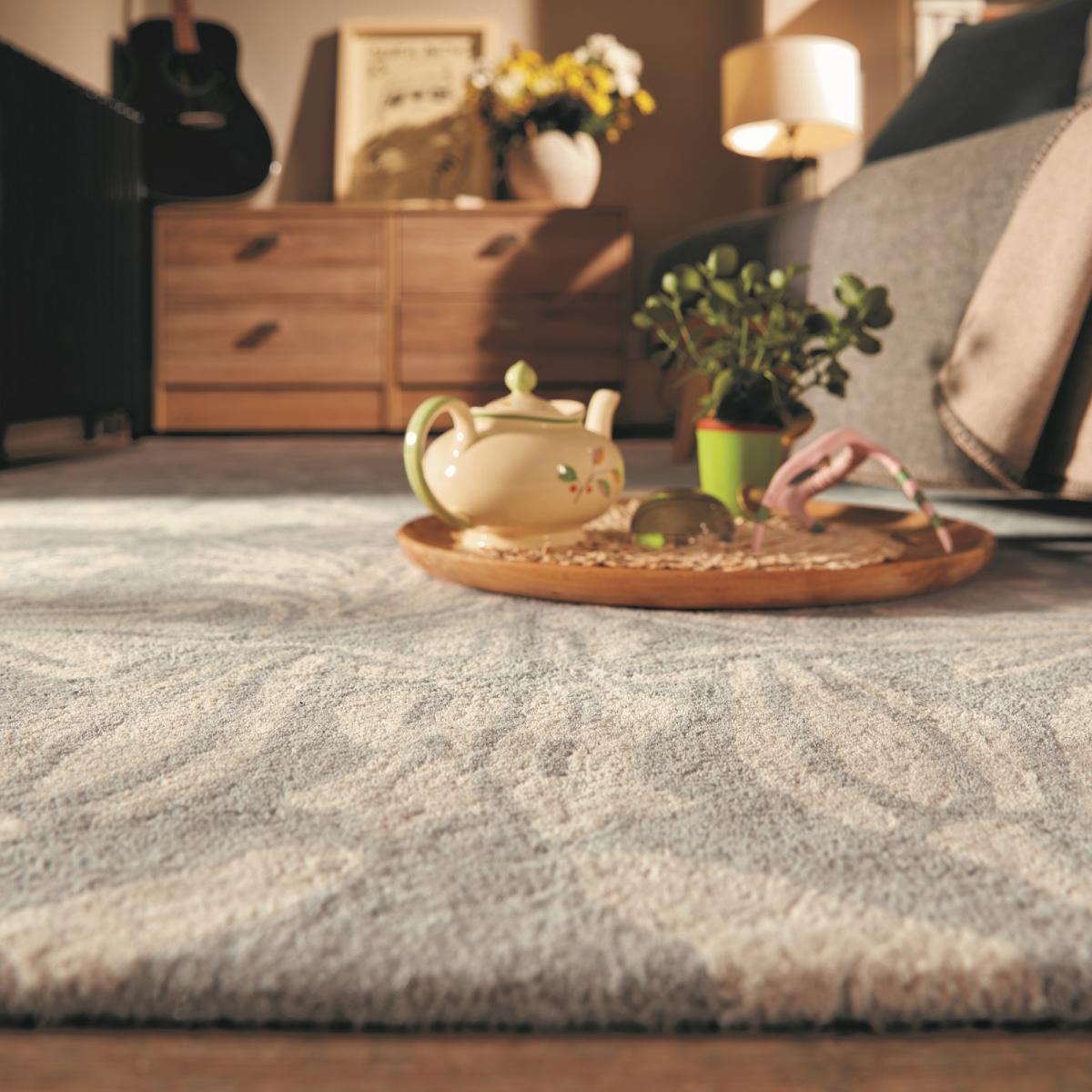Heritage 1 Floral Rugs in Lavender – image 2