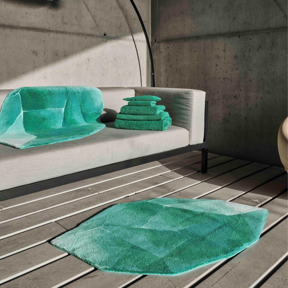Emerald 302 Gemstone Bath Mat in Lagoon Green by Abyss & Habidecor 75x125cm – image 1