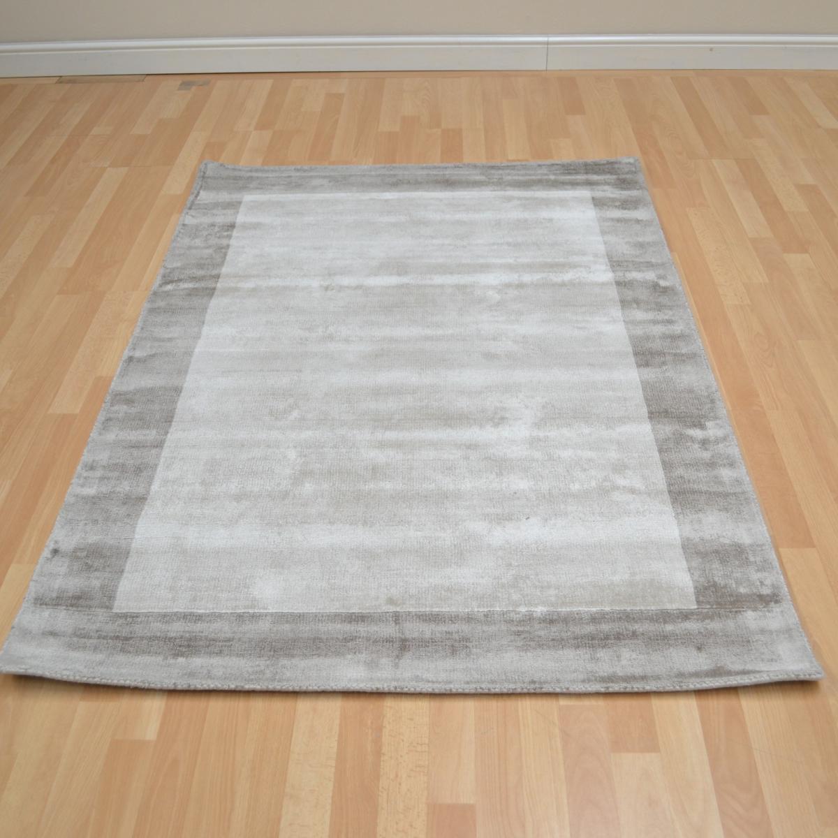 Blade Border Rugs in Smoke Putty 200x200cm – image 5