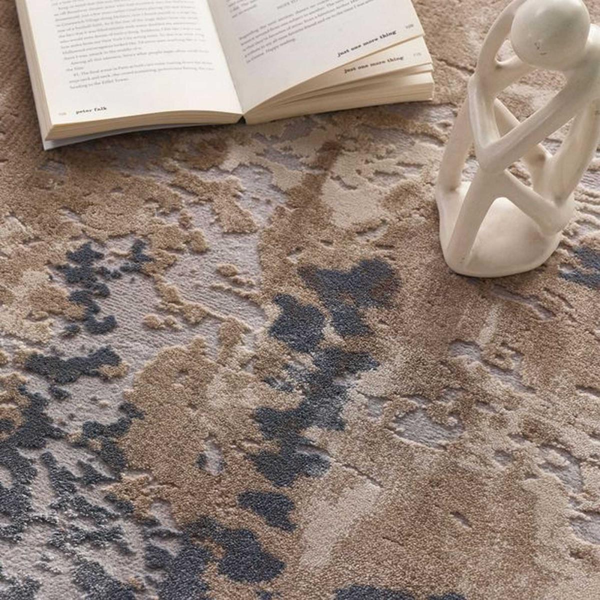 Cosimo Distressed Modern Fringe Rug in Multi – image 2