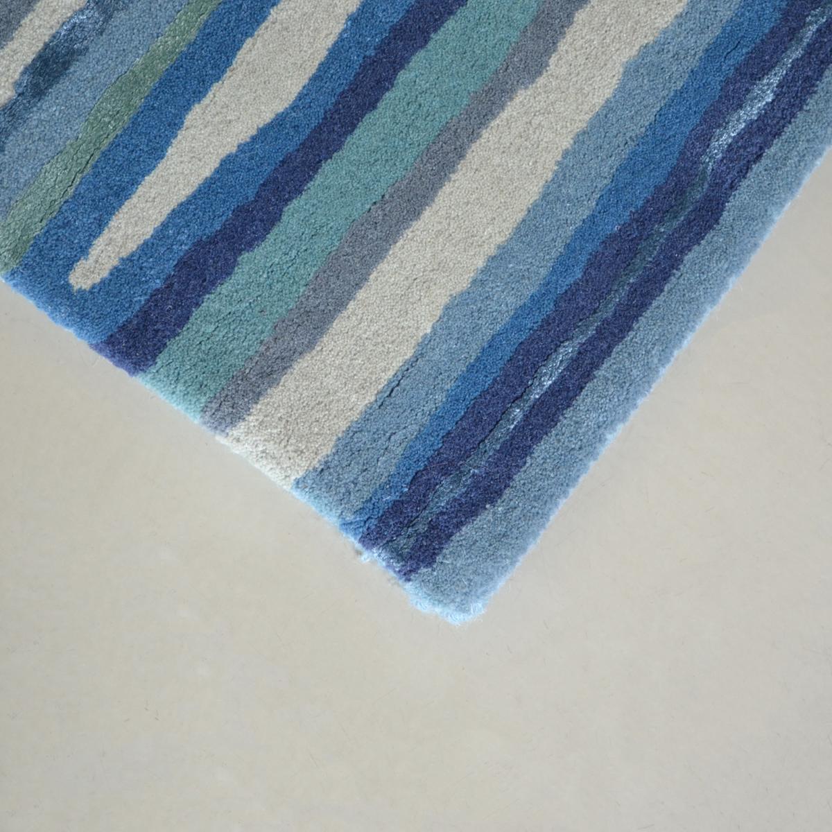 Elsdon Modern Rugs 44008 in Mineral Blue by Sanderson 200x280cm – image 3