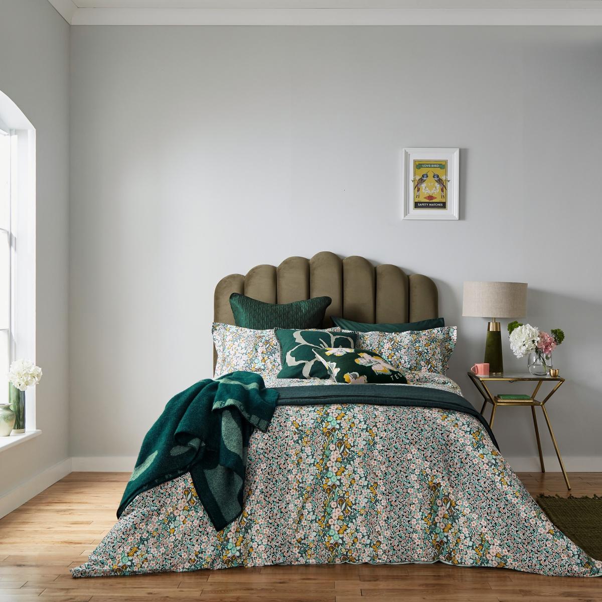 Ditsy Union Cotton Bedding Duvet Cover and Pillowcase by Ted Baker in Multi&nbsp;200x200cm – image 2