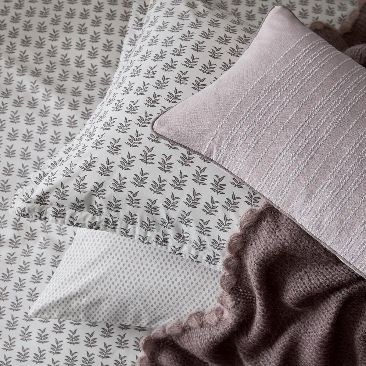Rae Organic Cotton Leaf Bedding Duvet Cover and Pillowcase By Murmur in Heather Grey 230x220cm – image 3