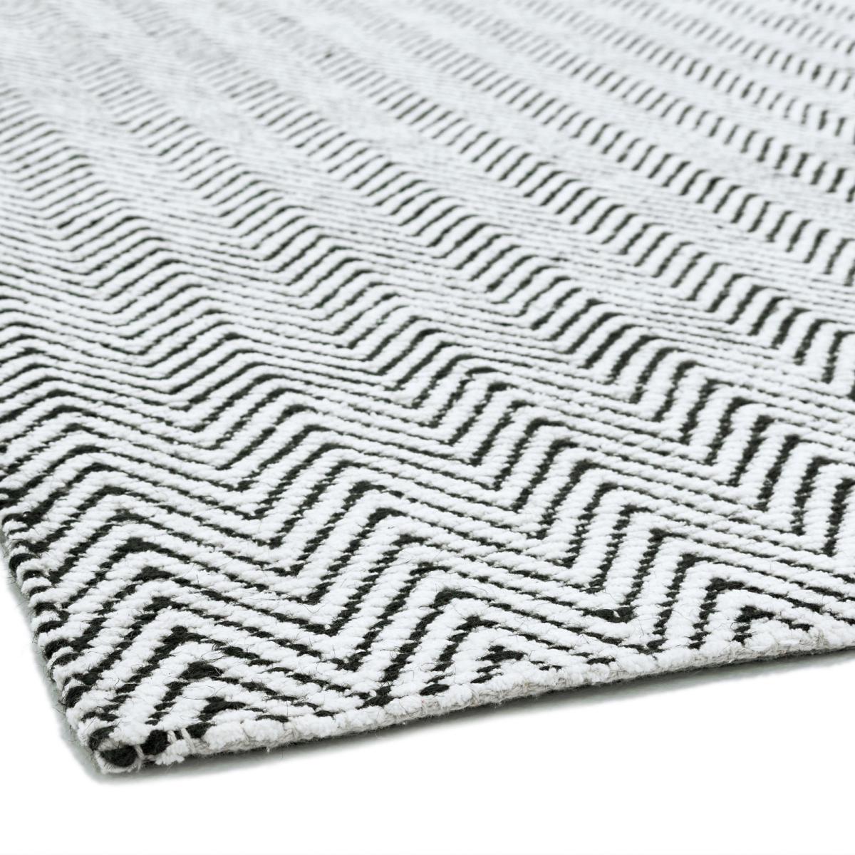 Ives Modern Chevron Zigzag Pattern Rugs in Black & White&nbsp;120x170cm – image 5