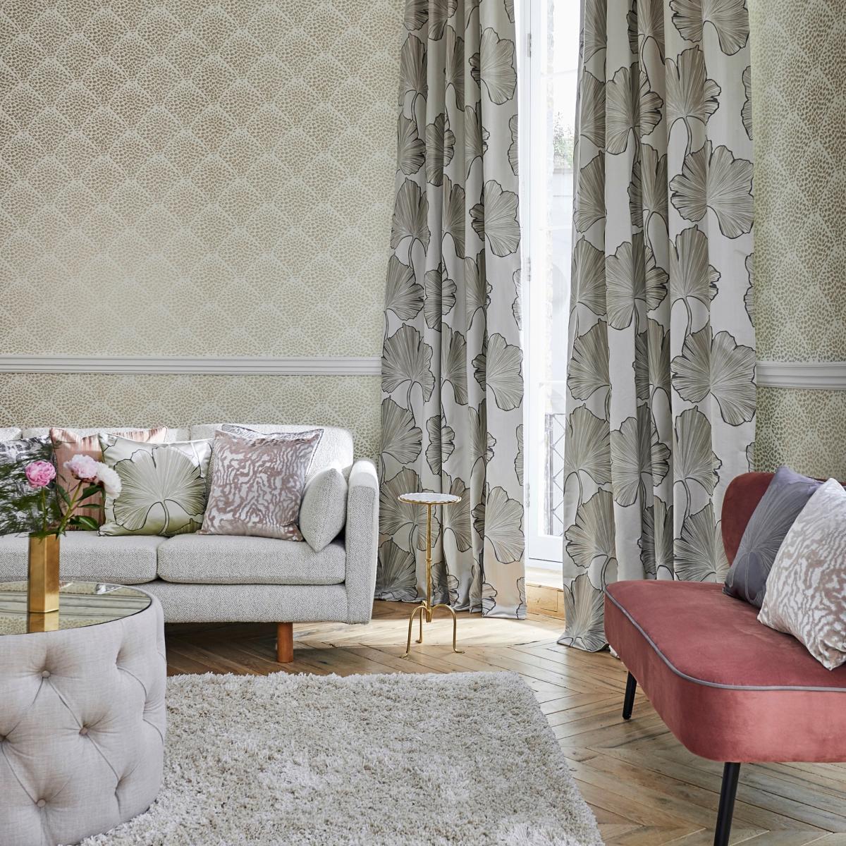 Charm Wallpaper 111748 by Harlequin in Gold Chiffon Roll – image 2