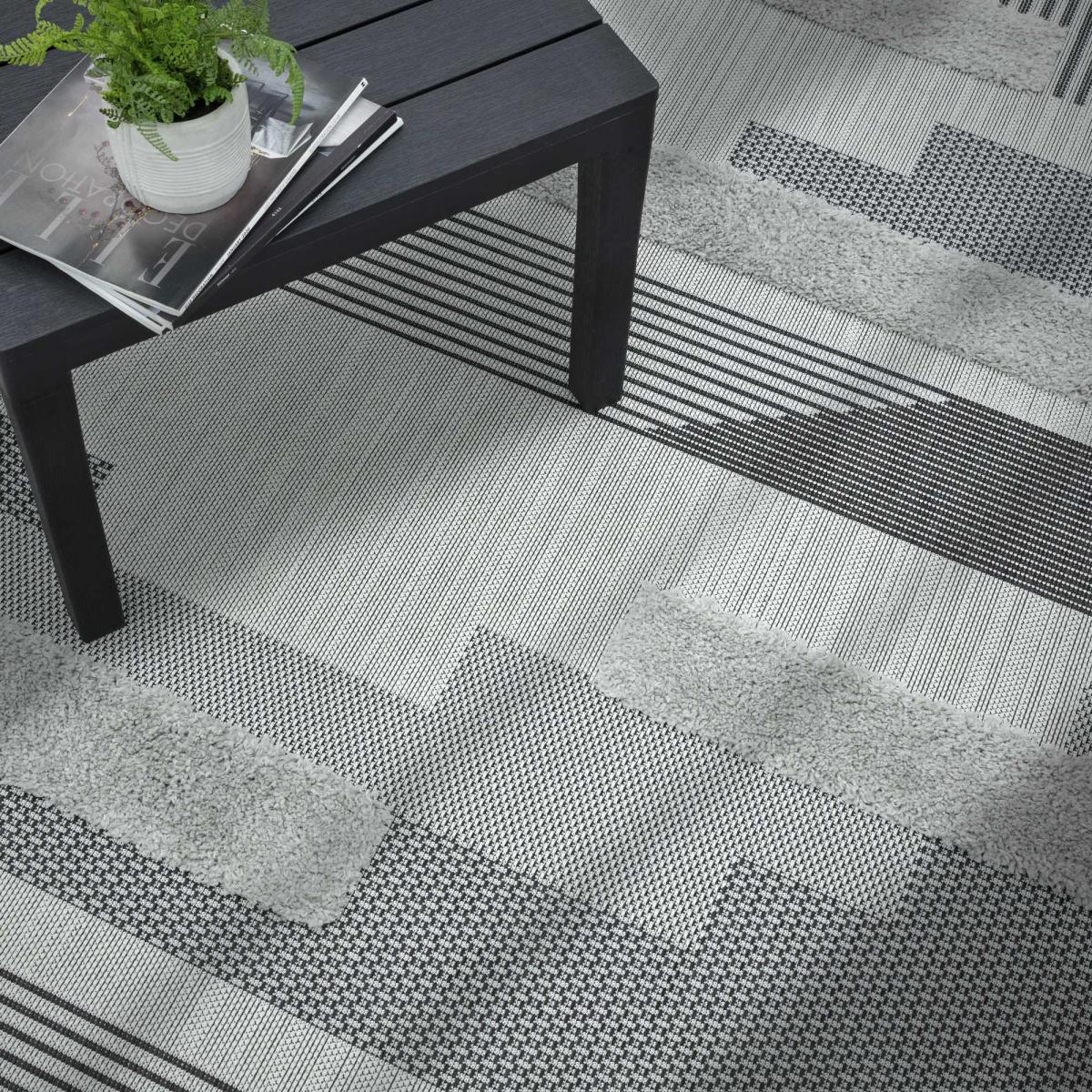 Monty Geometric Outdoor Rugs in MN05 Black Grey – image 1