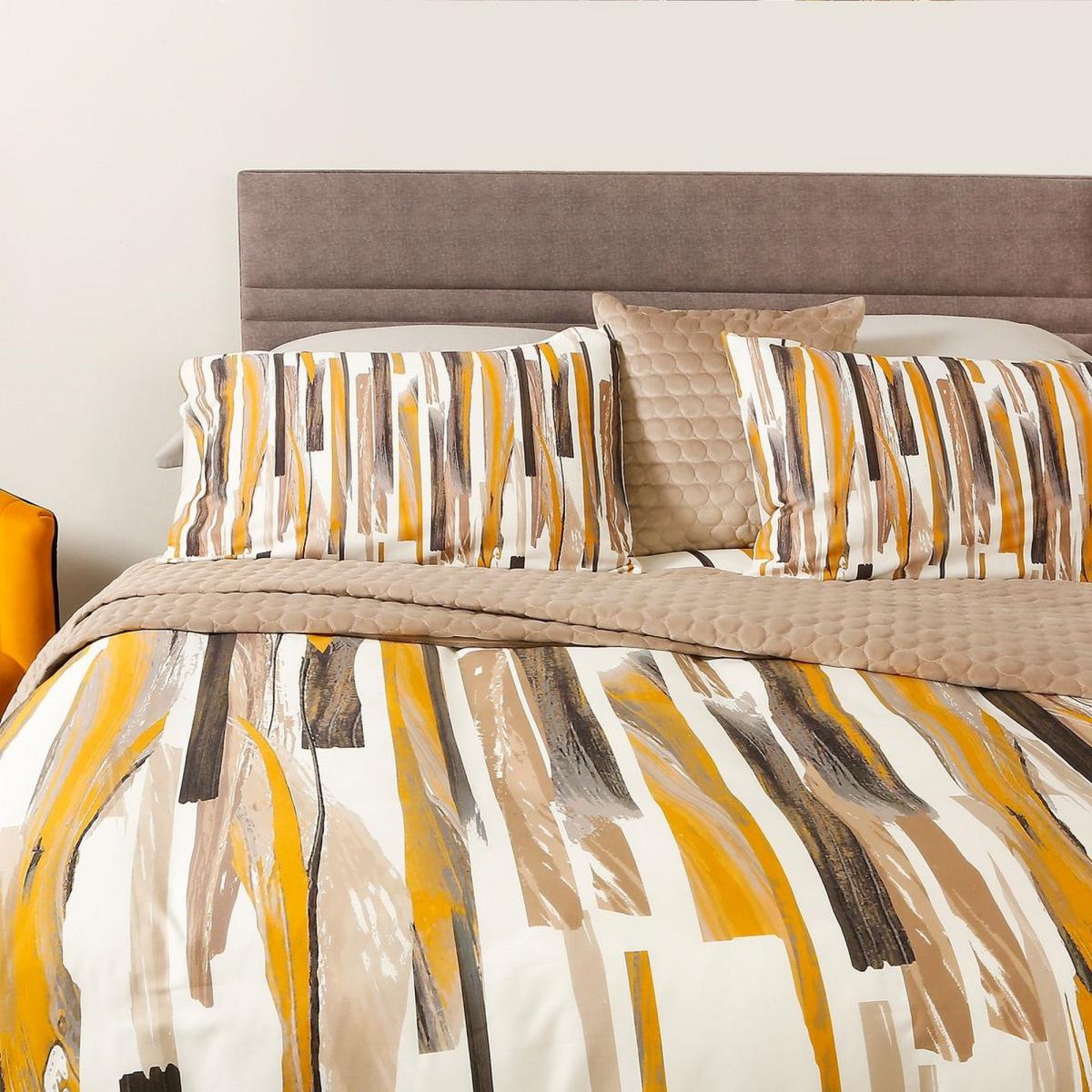Brushstroke Modern Bedding Duvet Cover and Pillowcase in Ochre Yellow&nbsp;260x220cm – image 2