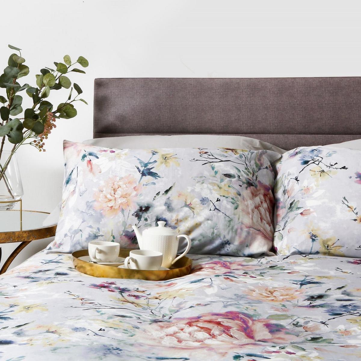 Eden Floral Bedding Duvet Cover and Pillowcase in Grey 260x220cm – image 2