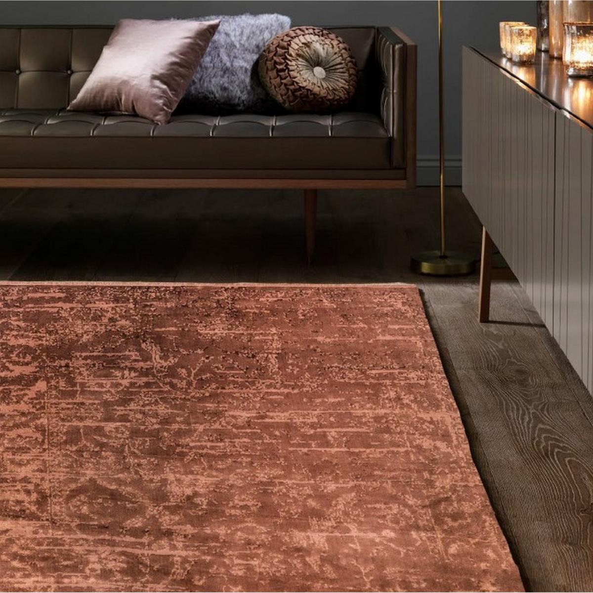 Zehraya Abstract Persian Distressed Rugs in ZE05 Rust Orange – image 1