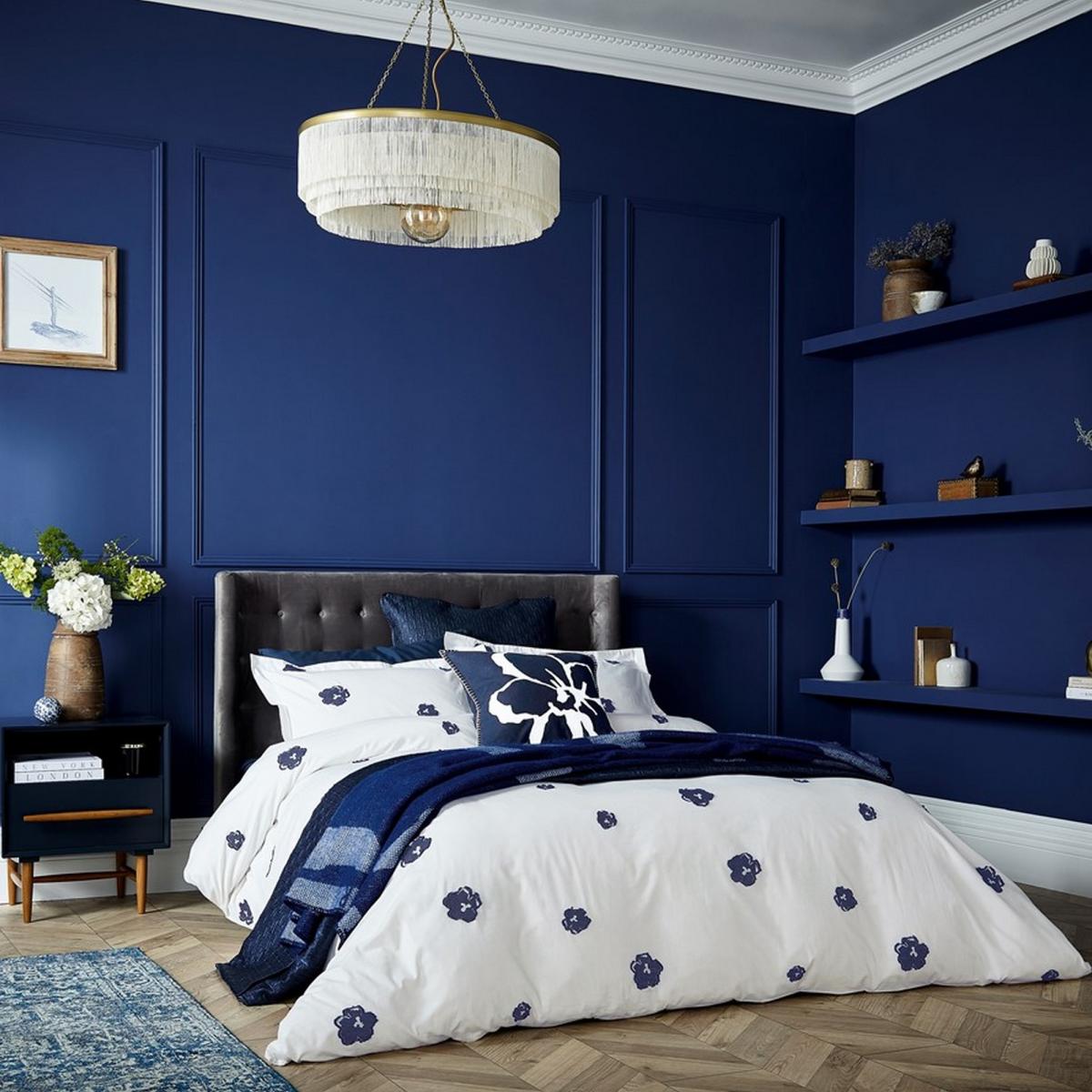 Magnolia Fil Coupe Bedding Duvet Cover and Pillowcase by Ted Baker in White Navy 260x220cm – image 1