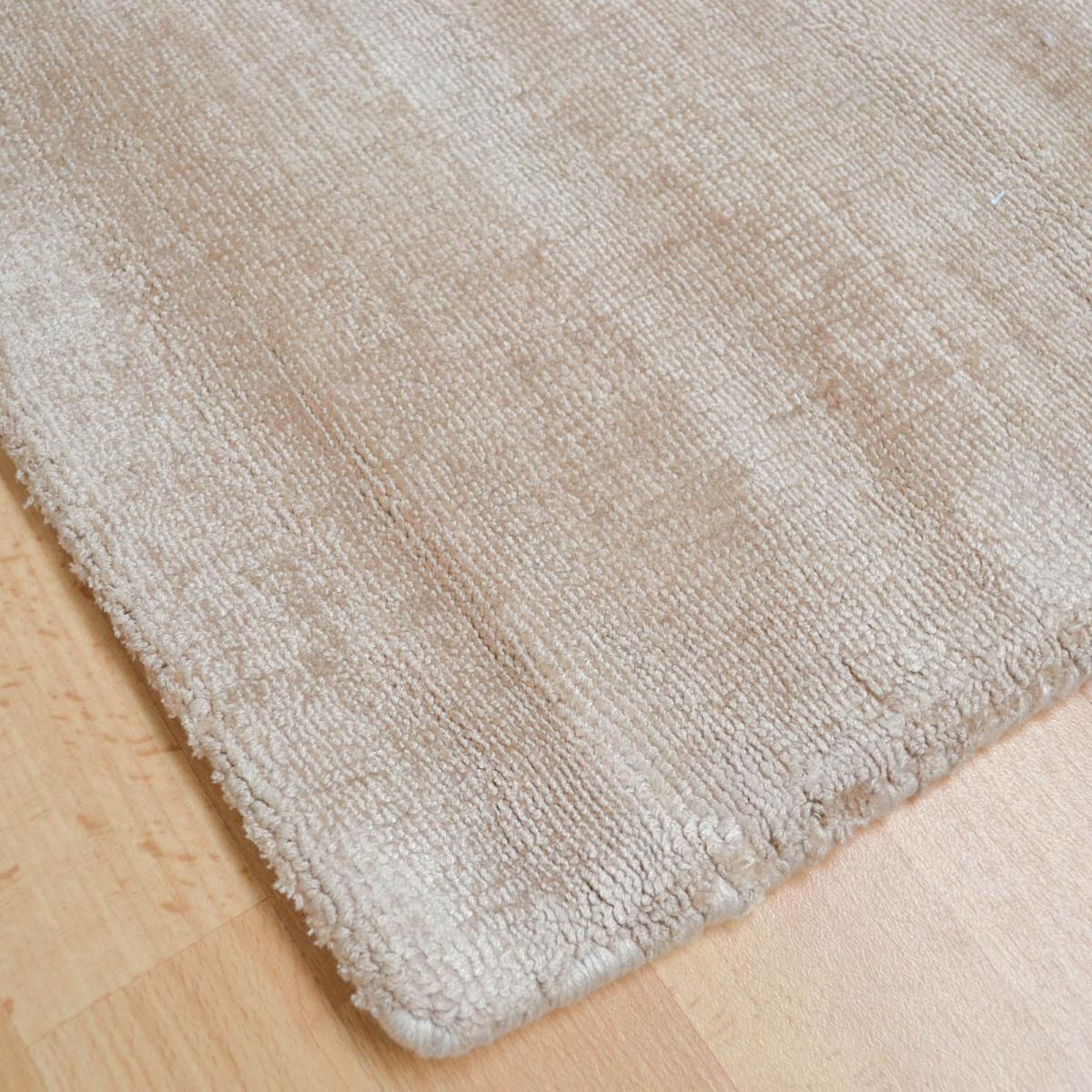 Blade Plain Rugs in Champagne – image 2